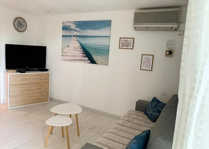 100 M De La - Les Cigales De - - Parking Appartement Le Grau-du-Roi