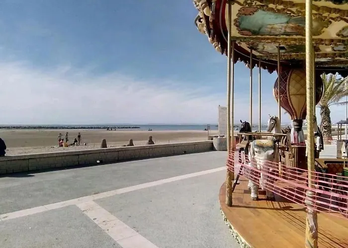 Lejlighed 100 M De La - Les Cigales De - - Parking Le Grau-du-Roi