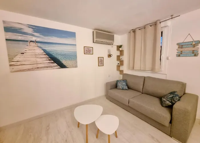 100 M De La - Les Cigales De - - Parking Lejlighed *